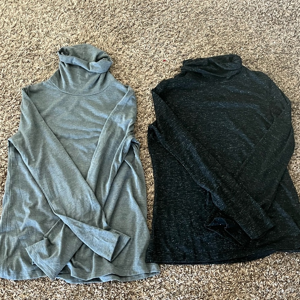 BUNDLE!! 2 SMALL falls creek turtlenecks